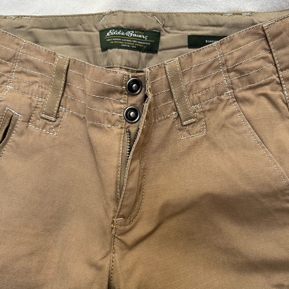 Eddie Bauer Blakely Fit Rip Stop Cropped Cargo Camp Travel Pants Cotton Size 2 P - Picture 7 of 13